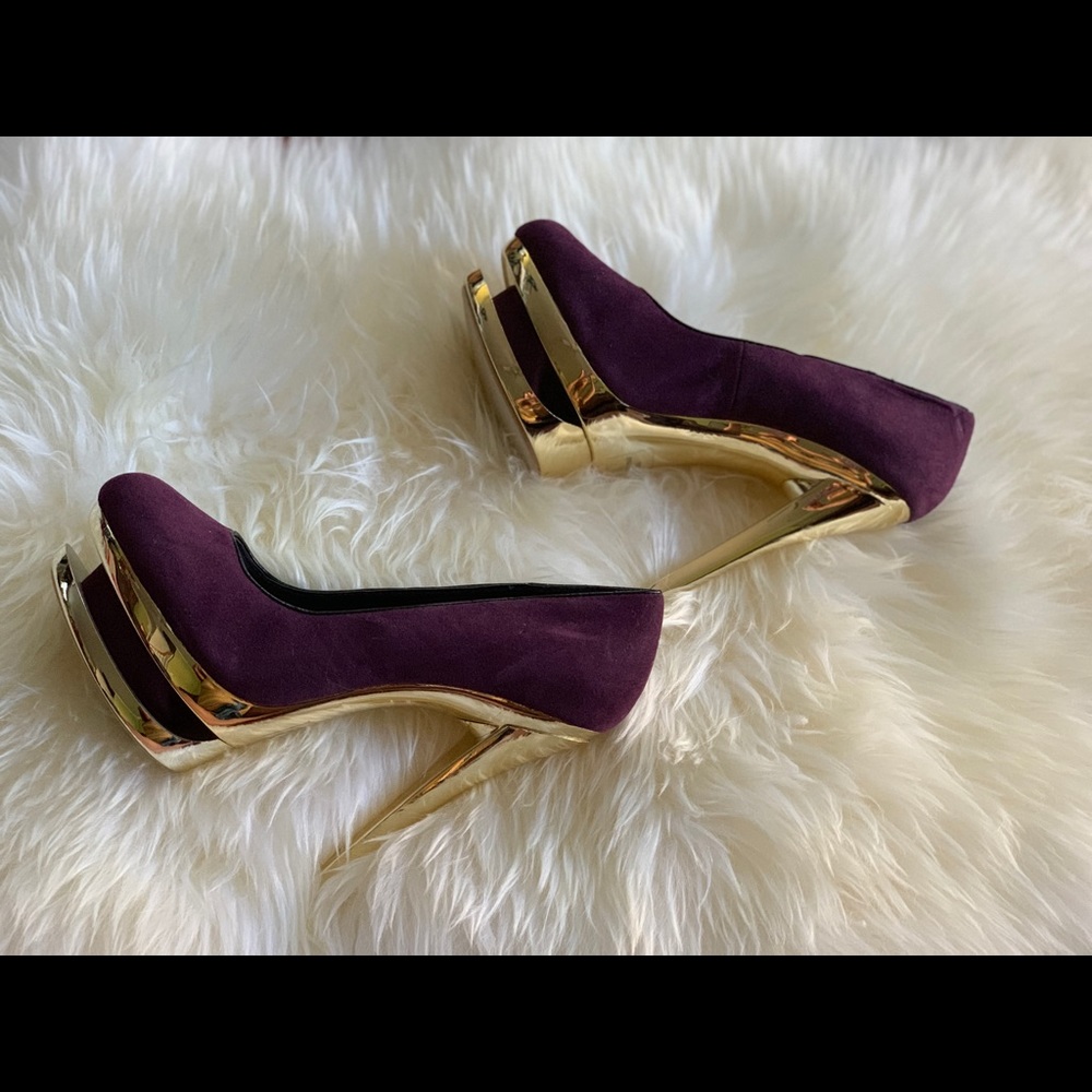 Purple w/Gold trim heels - Picture 5 of 6